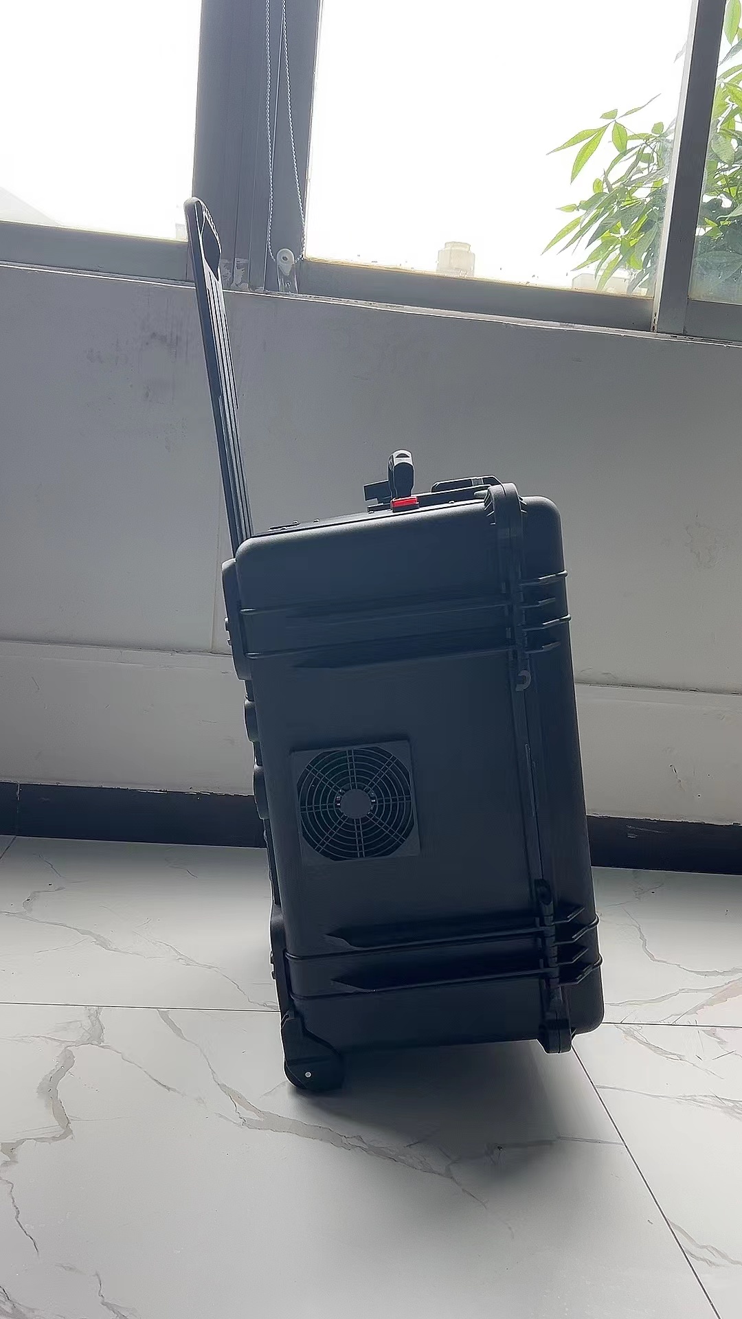 沈河手拉箱型移动通信干扰器